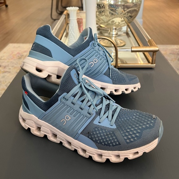 On Running Shoes - On Cloud Cloudswift Women’s 9.5 Lake Sky Blue Tennis Shoes